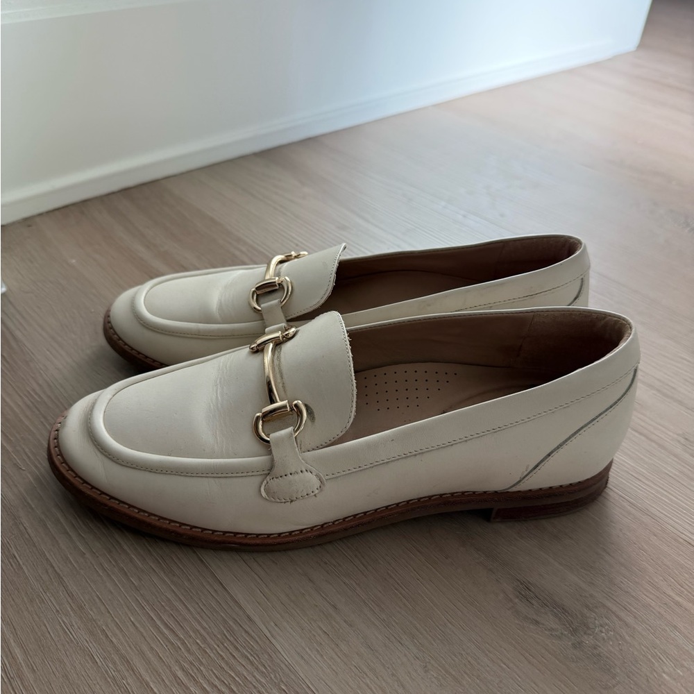 Antonio Melani Cream Leather Loafers